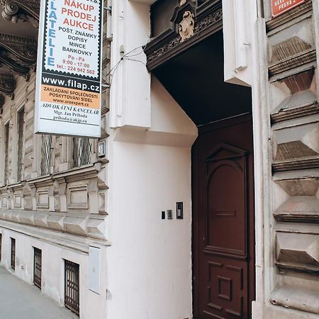 Sokolska Appartement Praag Buitenkant foto