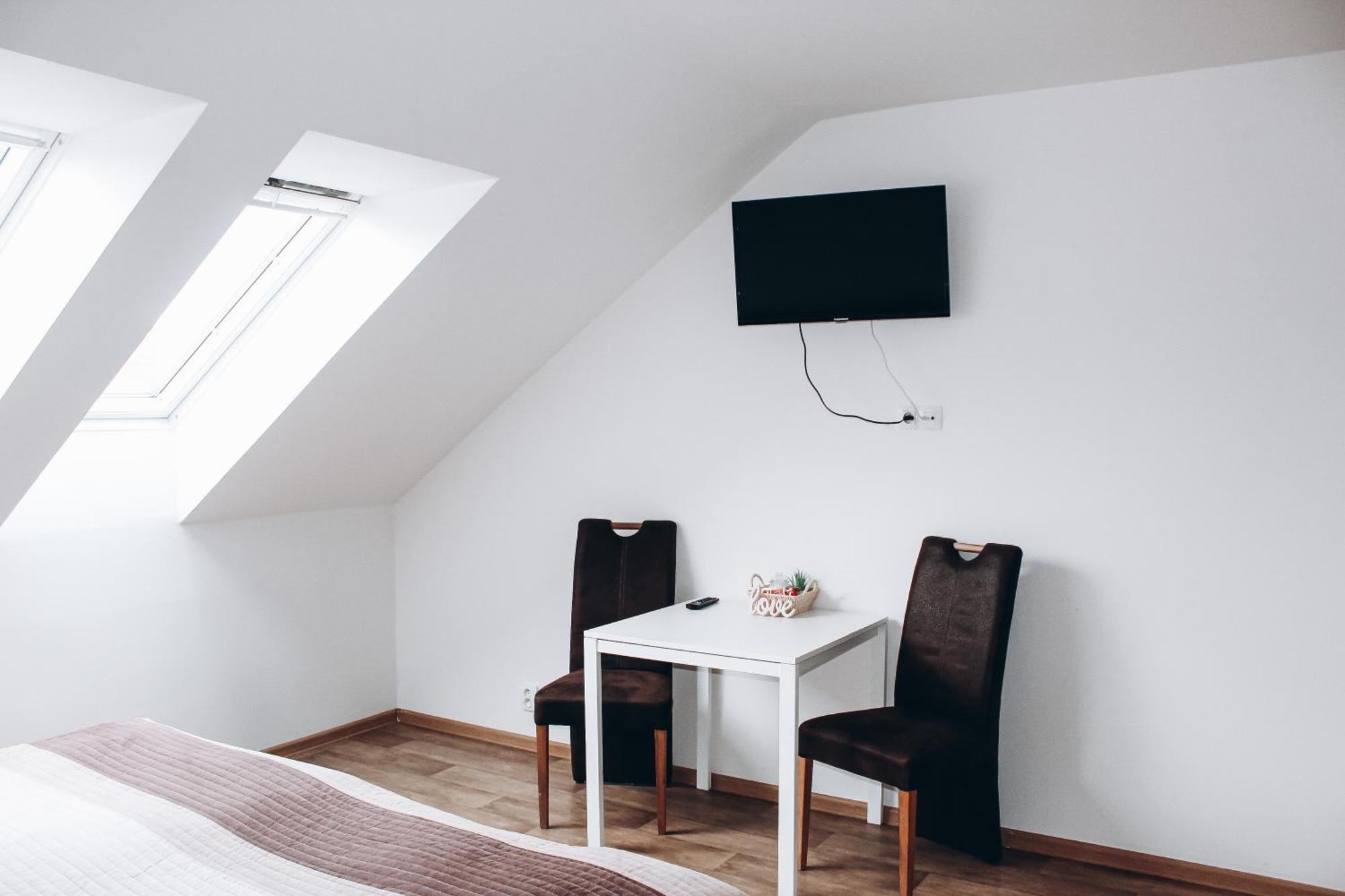 Sokolska Appartement Praag Buitenkant foto
