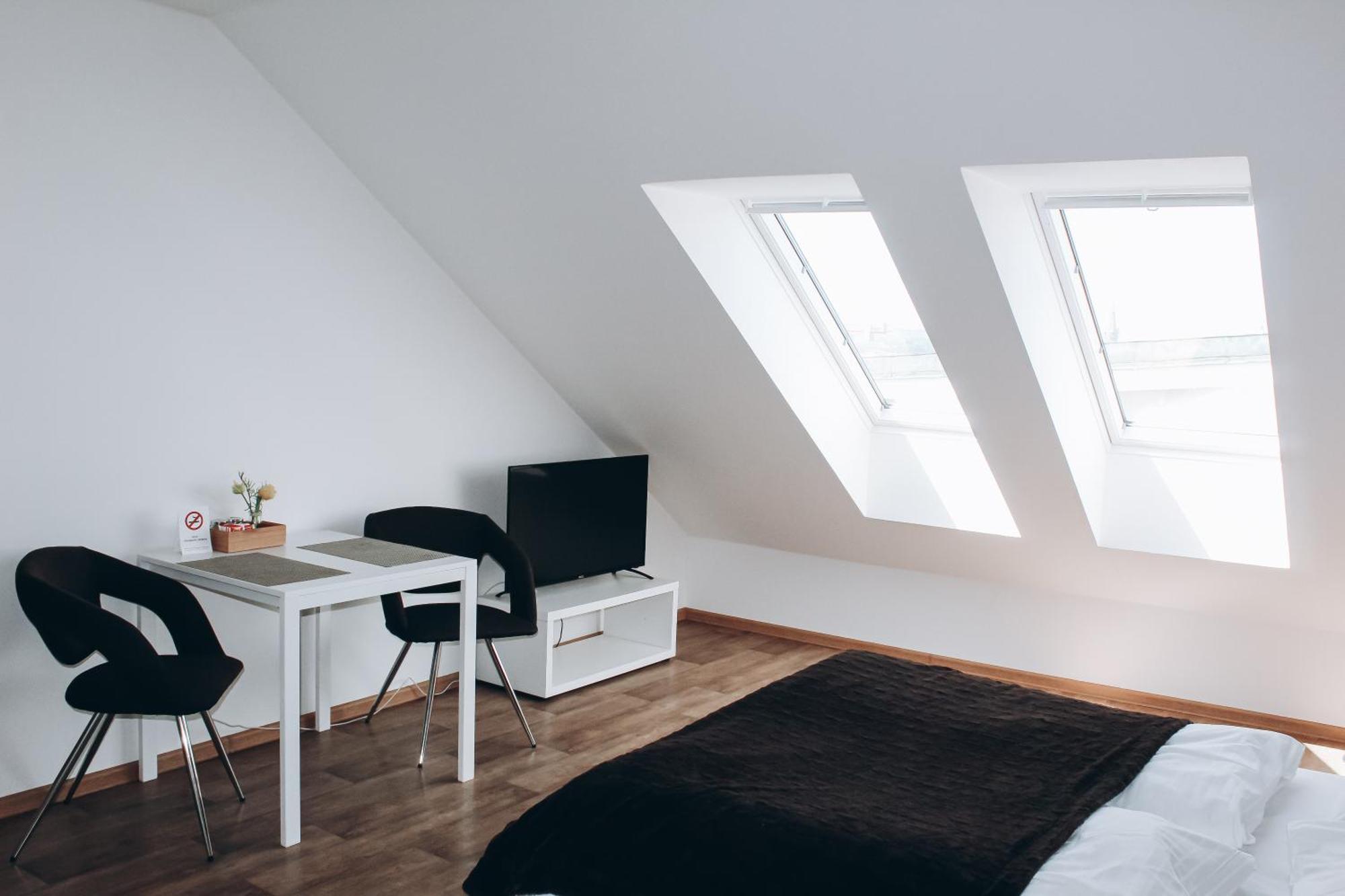 Sokolska Appartement Praag Buitenkant foto