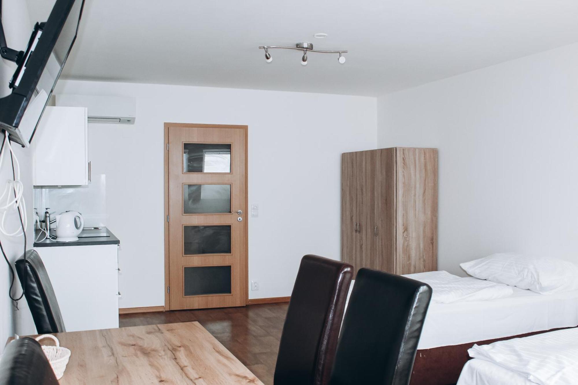 Sokolska Appartement Praag Buitenkant foto