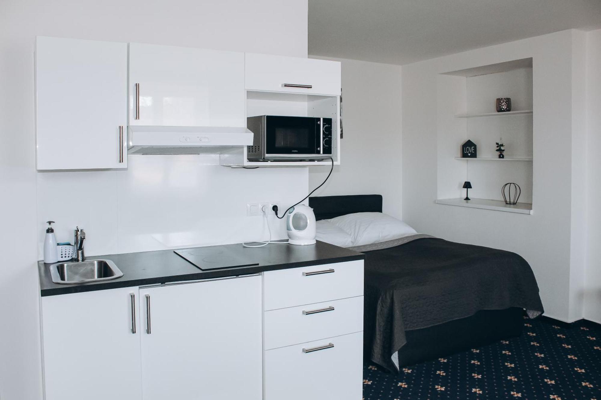 Sokolska Appartement Praag Buitenkant foto