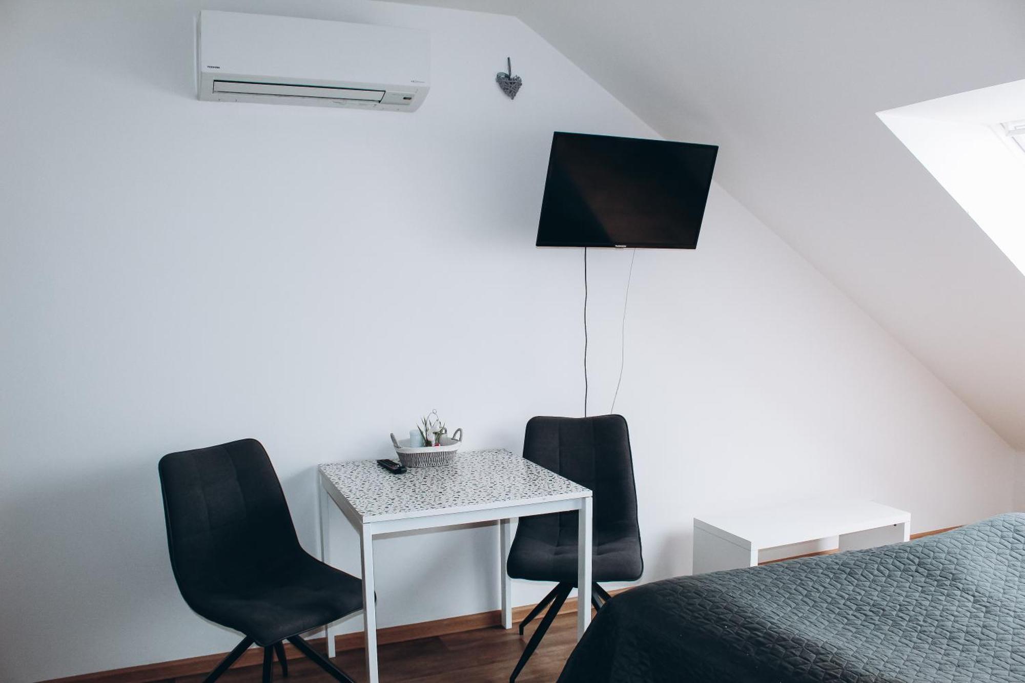 Sokolska Appartement Praag Buitenkant foto