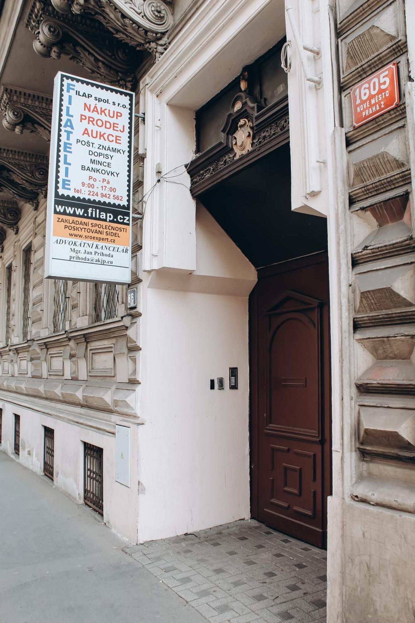 Sokolska Appartement Praag Buitenkant foto